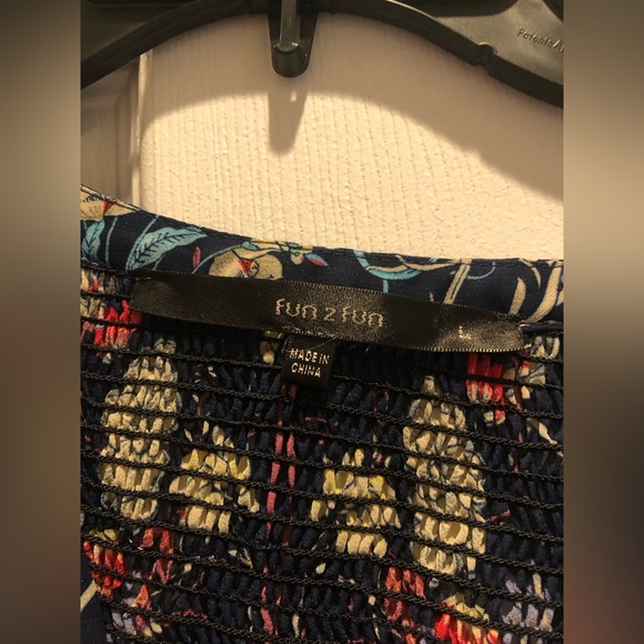 Fun 2 Fun size L Blouse stitch fix - Picture 4 of 4